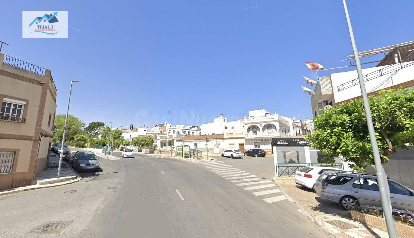 Venta casa en Alcalá del Rio (Sevilla)