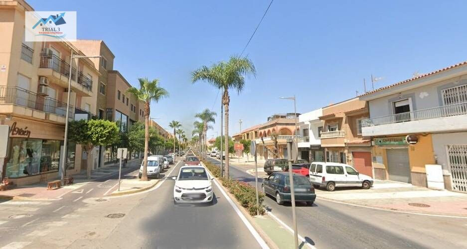 Venta de piso en La Mojonera, Almería.