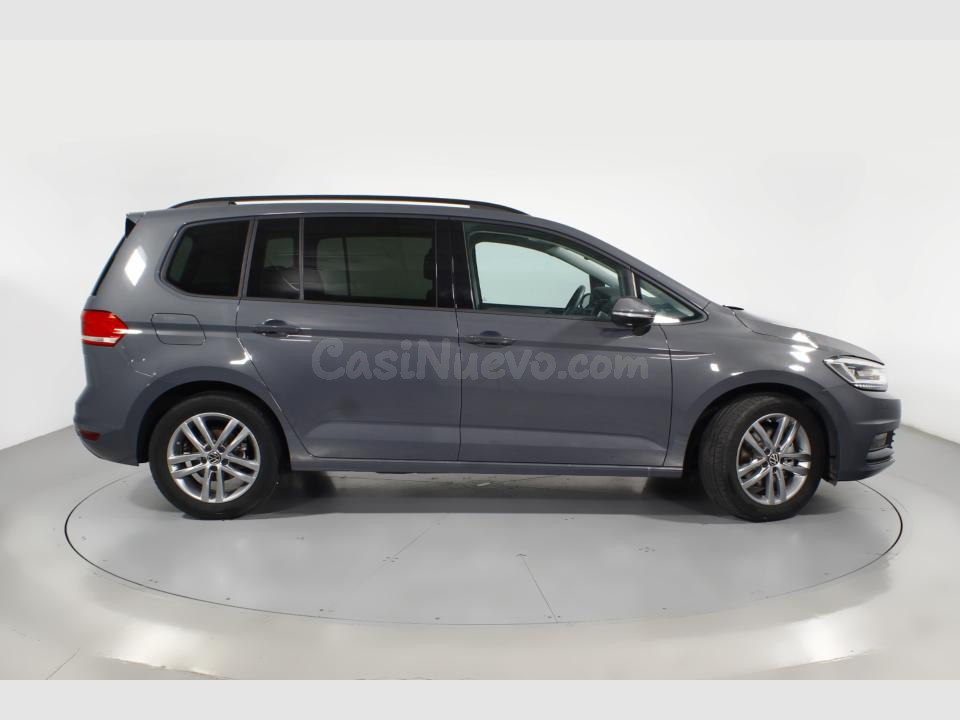 Volkswagen Touran - foto 3