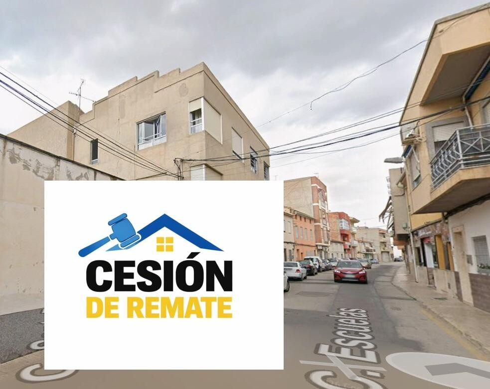 PISO EN ALGUAZAS