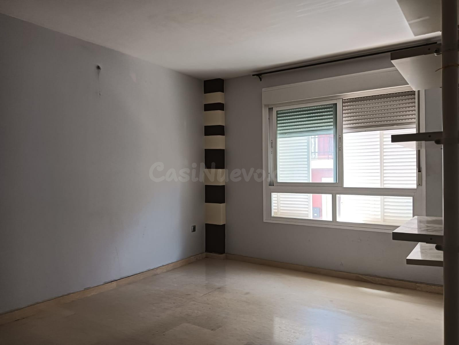 Se vende Piso y 3 garajes en la localidad de Jaén