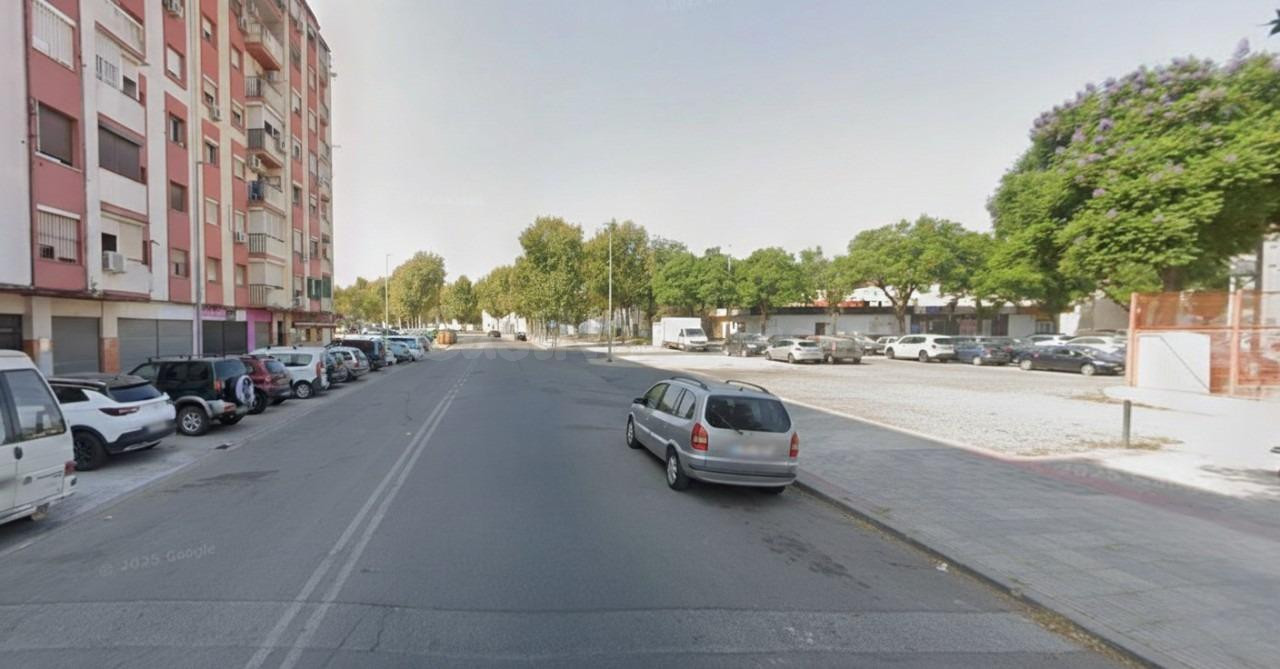 PISO EN VENTA EN DOS HERMANAS (SEVILLA). ACTIVO INMOBILIARIO SIN POSESIÓN, NO VISITABLE.