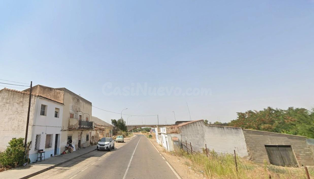 ADOSADO EN VENTA EN MERIDA PARA REFORMAR