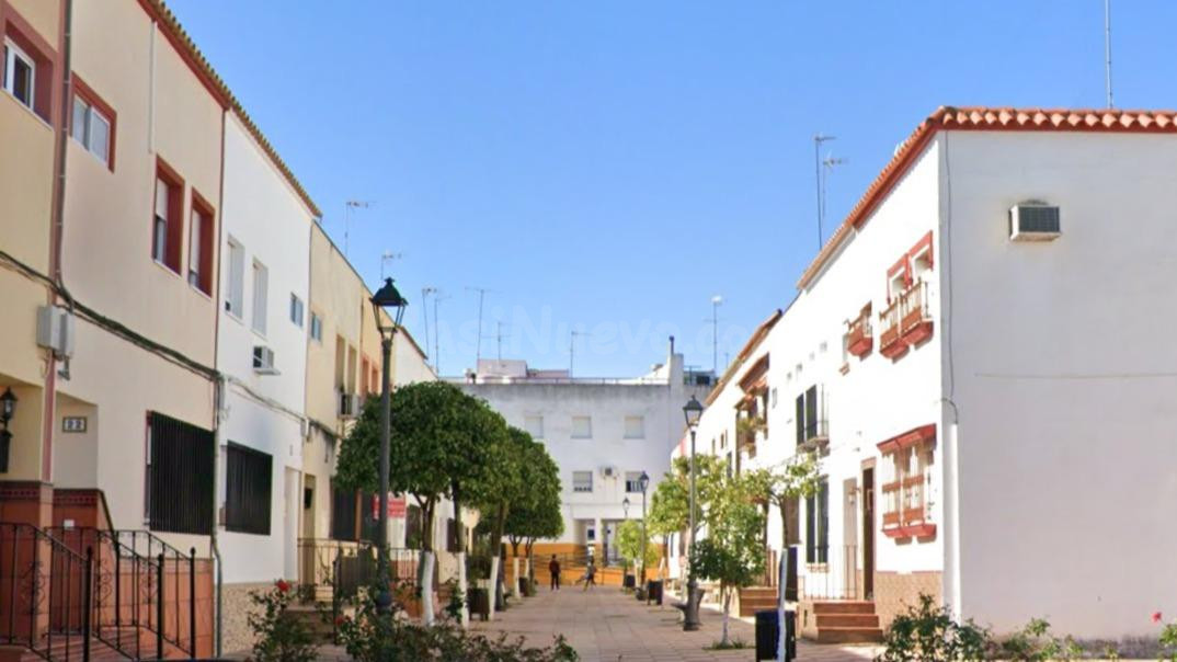 Venta de Casa Adosada sin posesión (no visitable) en Las Cabezas de San Juan - Sevilla