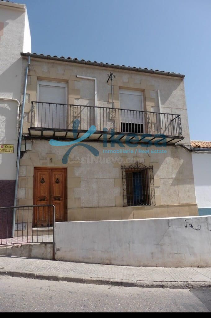 Venta de Casa en Úbeda, Jaén. Activo Inmobiliario Sin Posesión, no se puede Visitar.
