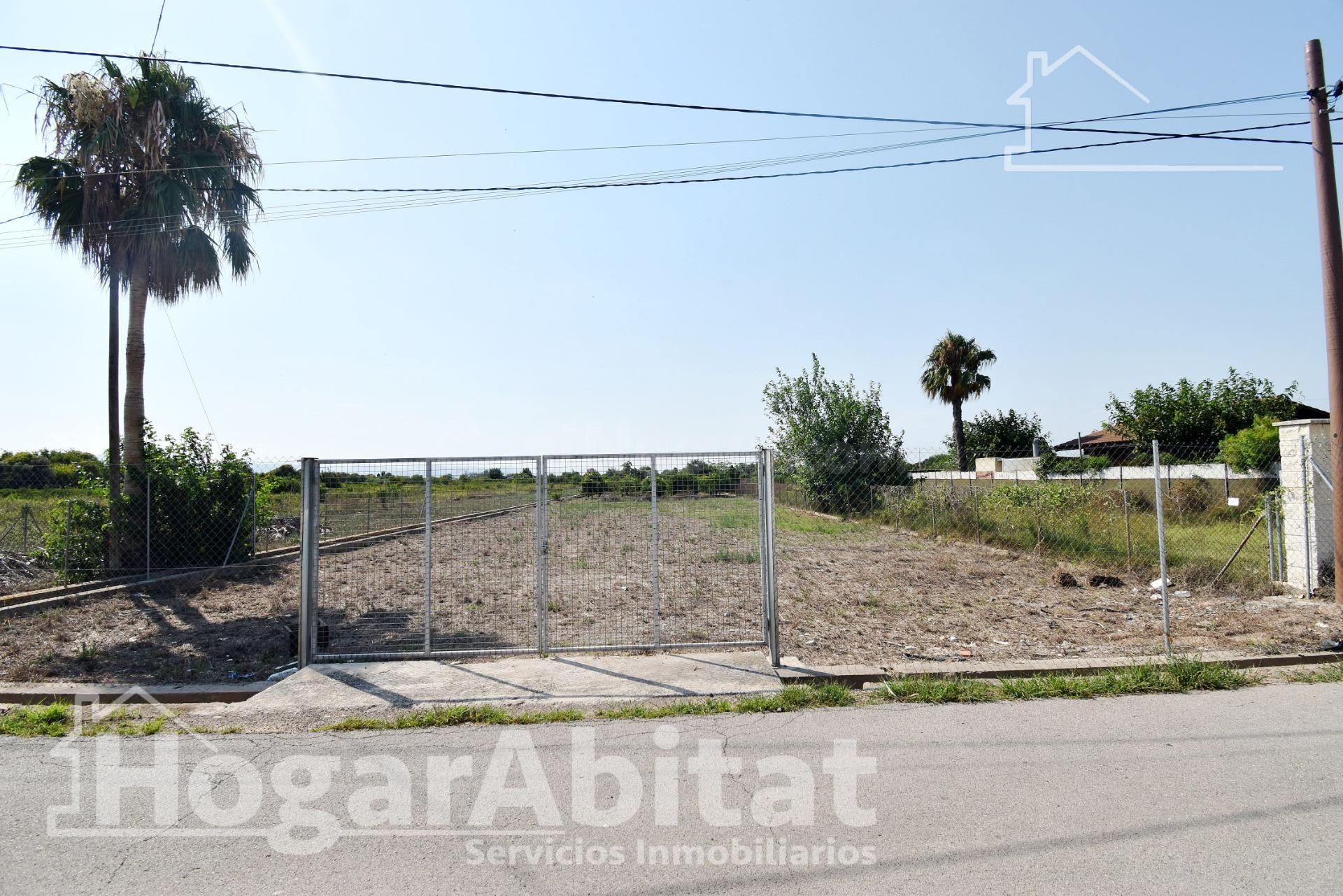 ¡OPORTUNIDAD INCREÍBLE! TERRENO URBANO MUY AMPLIO, CERCA DEL PUERTO