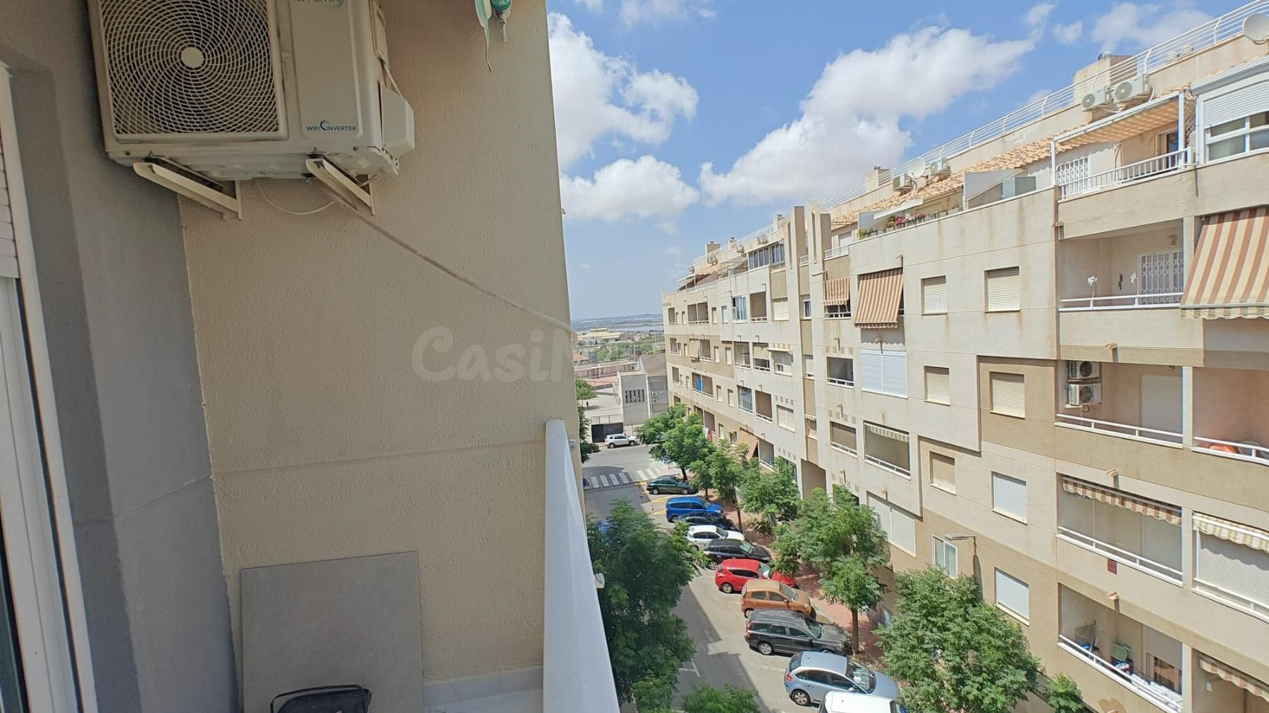 APARTAMENTO DE 3 DORMITORIOS 2 BAÑOS EN TORREVIEJA ( ACEQUION )