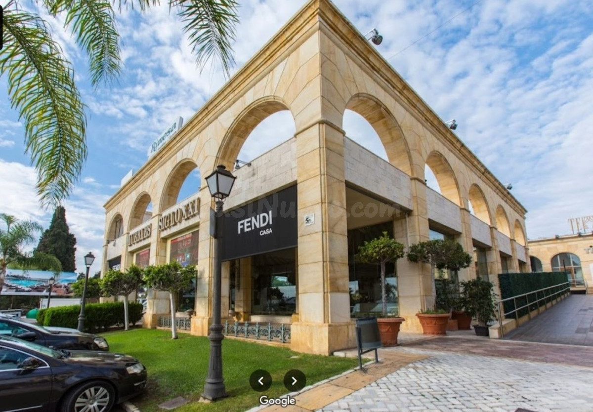 Local comercial 412m² en venta - Marbella