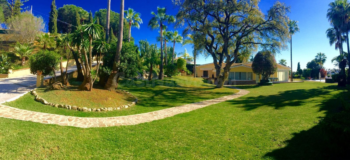 Chalet 6 habitaciones 690m² en venta - Marbella