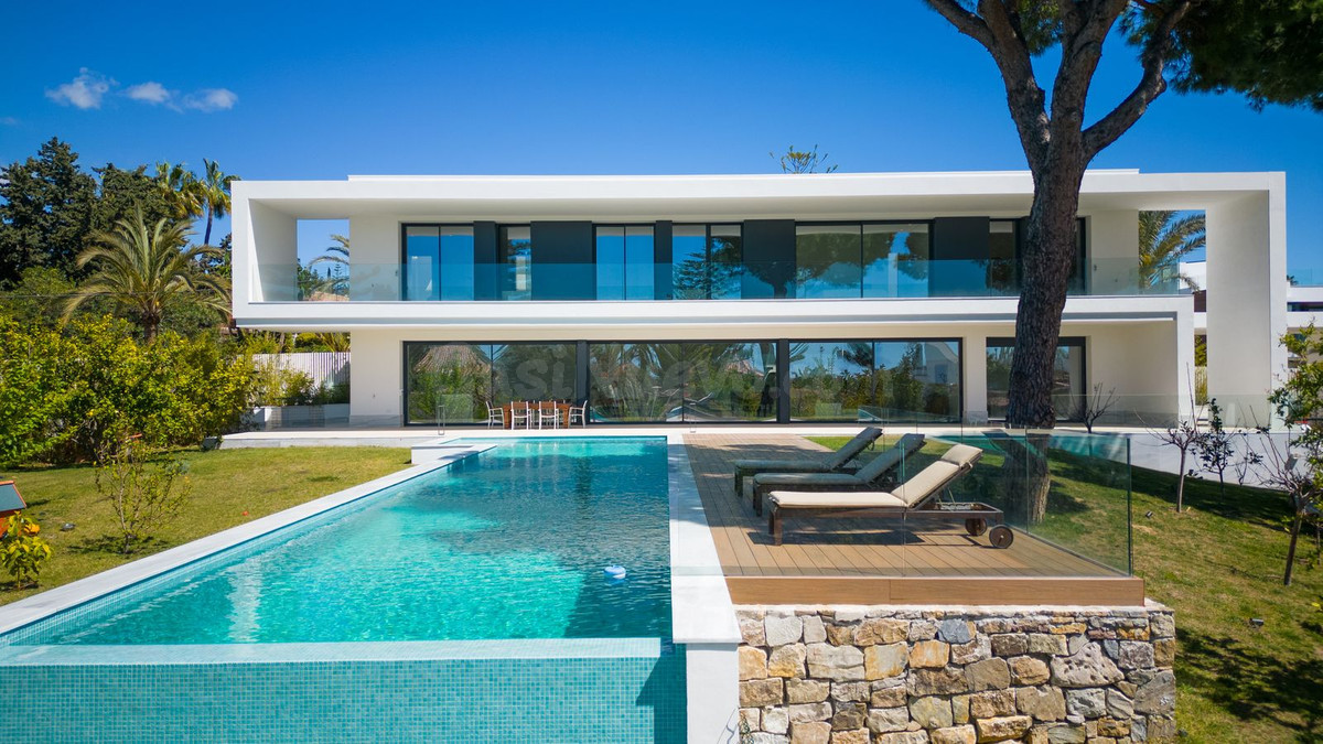 Chalet 6 habitaciones 639m² en venta - Marbella