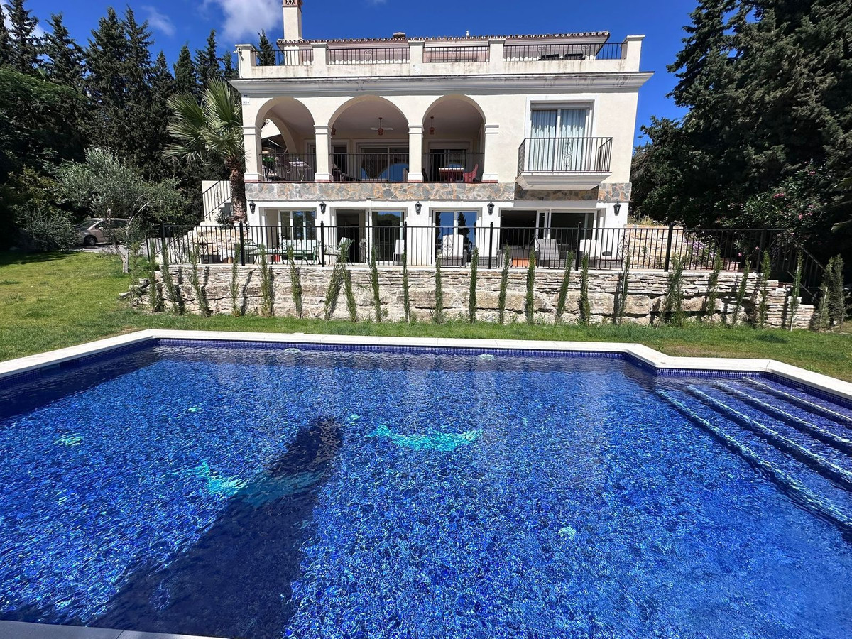 Chalet 6 habitaciones 592m² en venta - Marbella