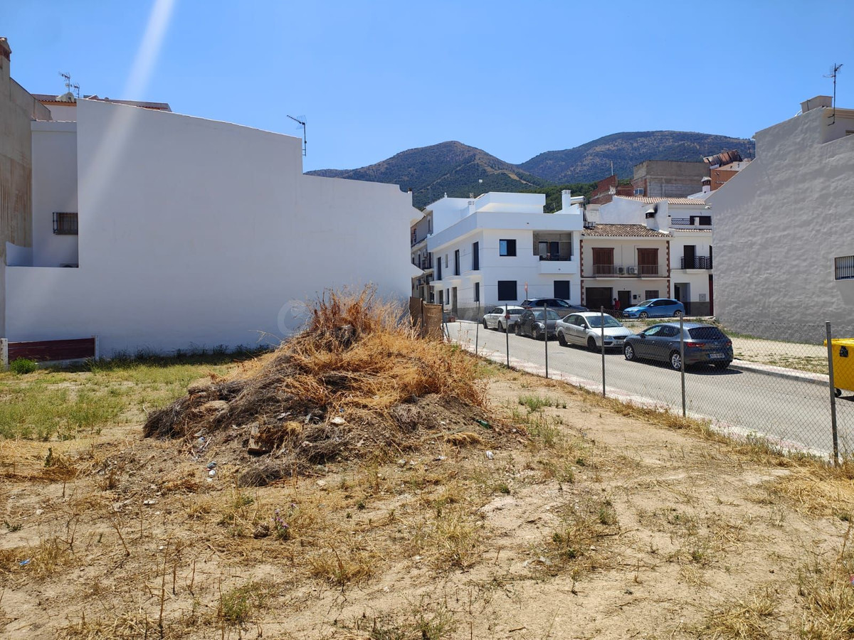 Terreno urbanizable 480m2 en Alhaurín el Grande - Oportunidad única
