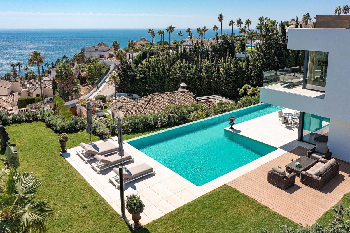 Chalet 4 habitaciones 560m² en venta - Costa del Sol