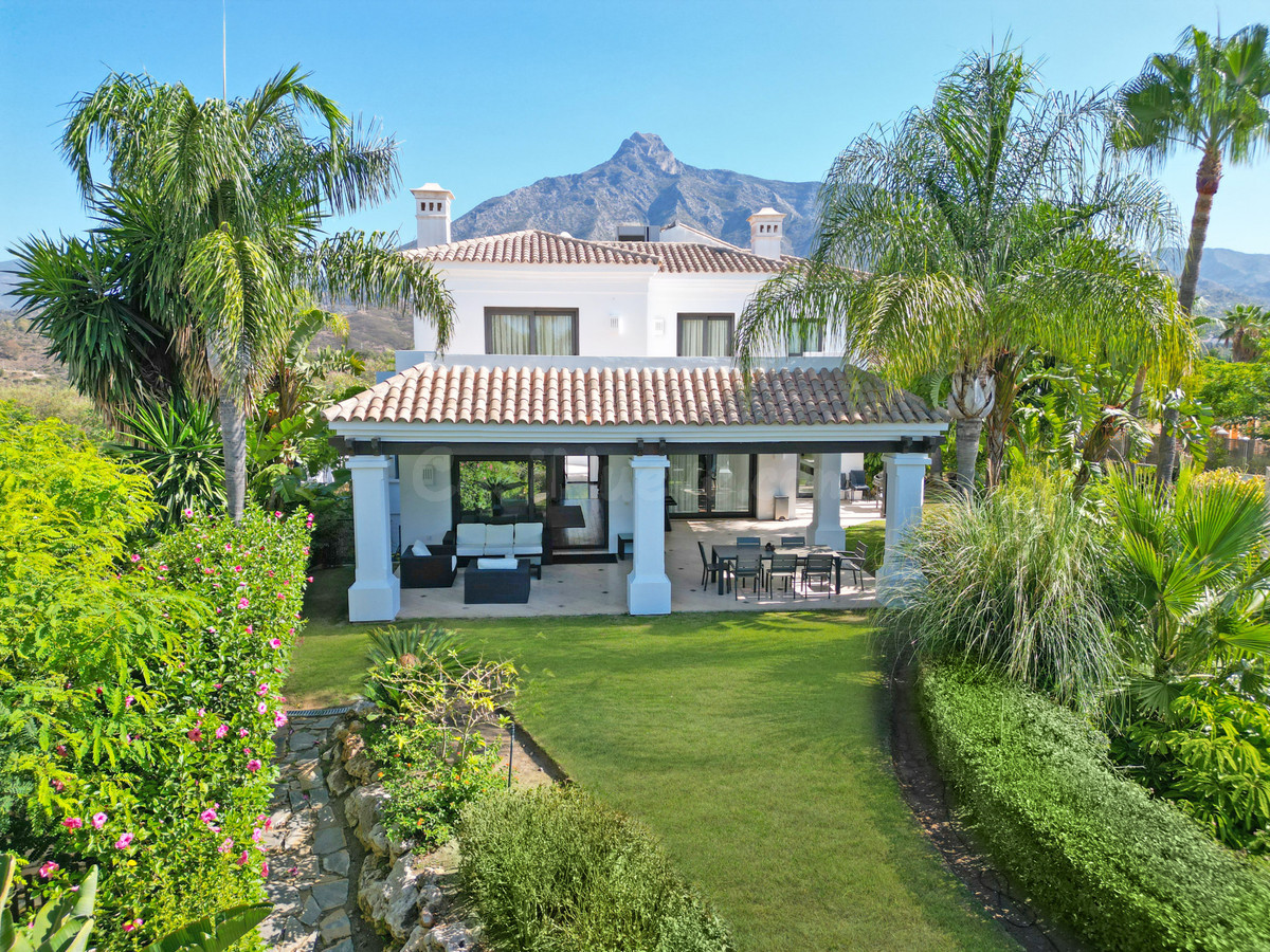 Chalet 4 habitaciones 550m² en venta - Marbella