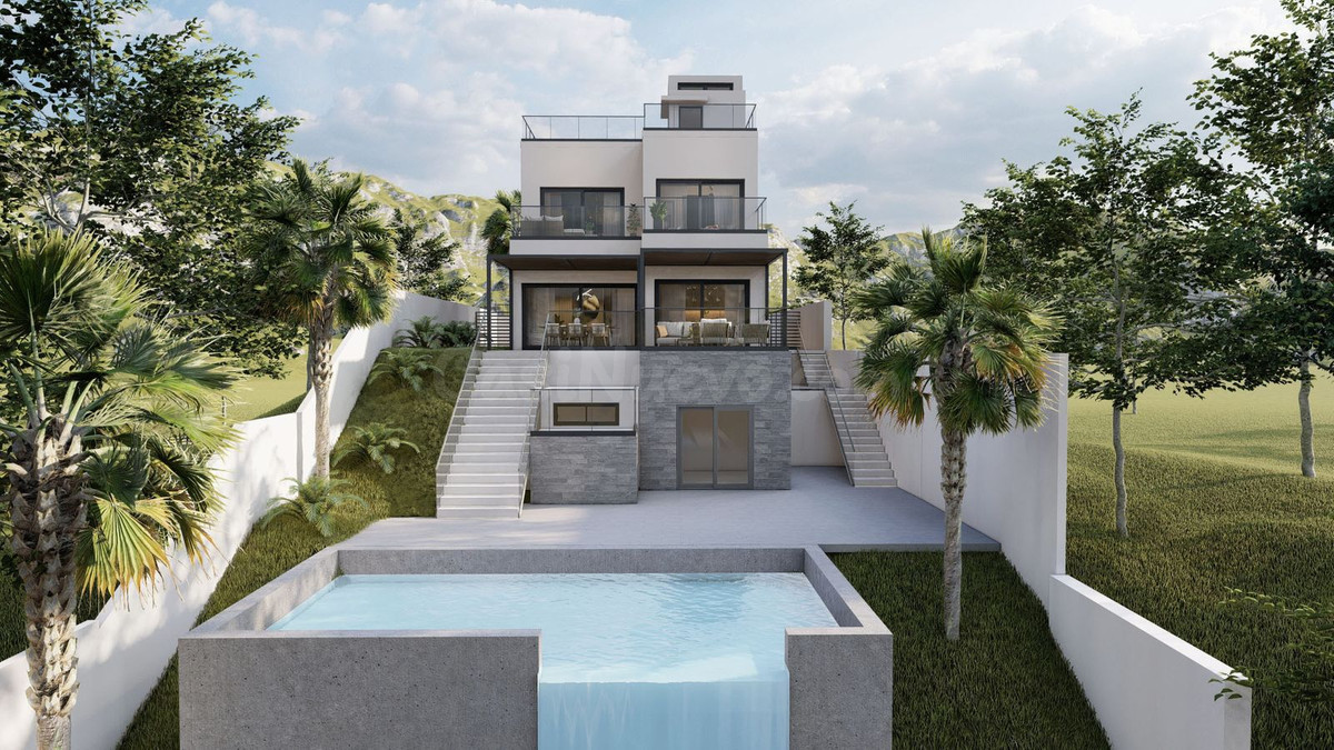 Parcela con proyecto en Mijas Costa para construir chalet