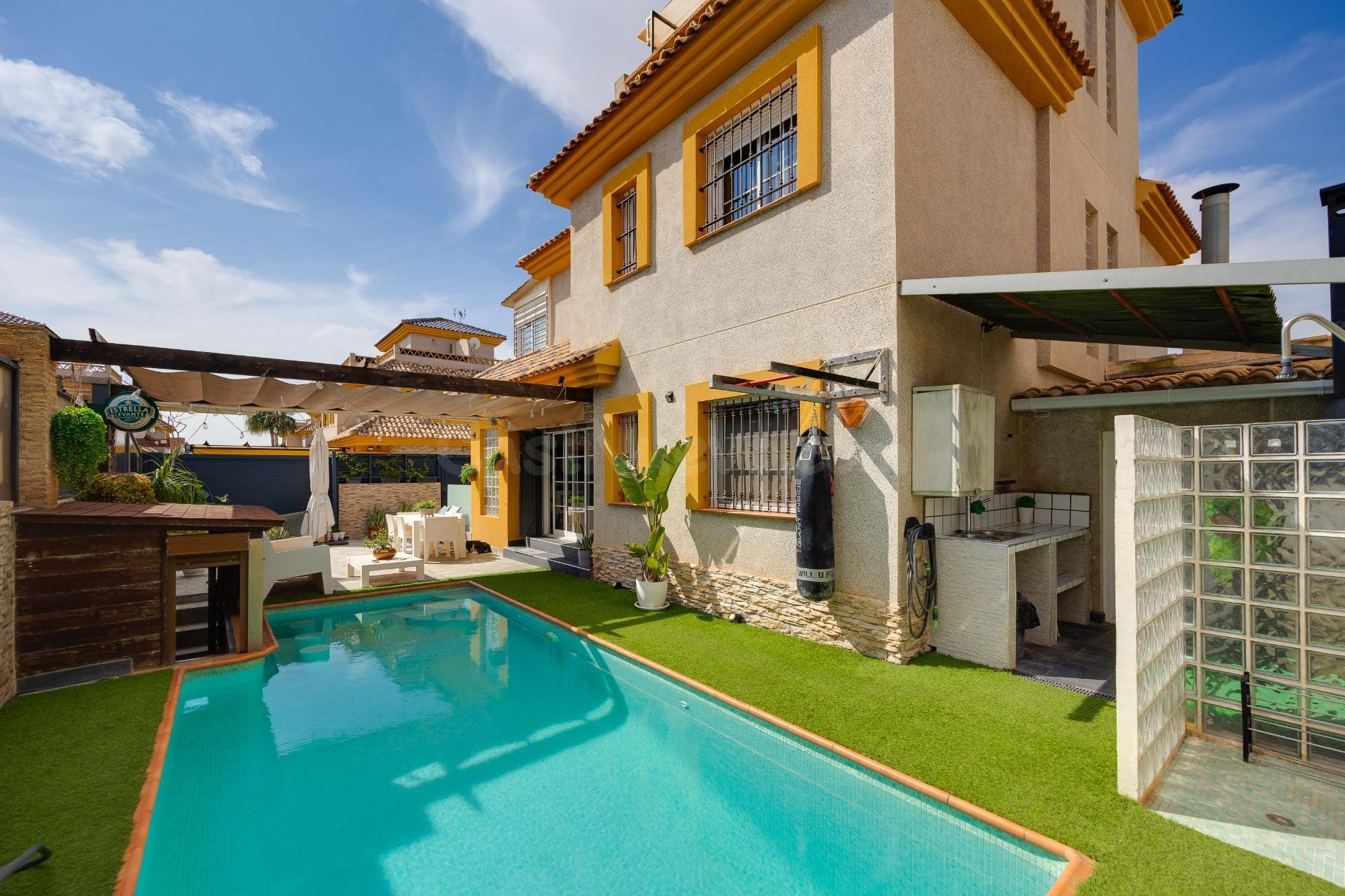 Villa 3 habitaciones 100m² en venta - Costa blanca sur