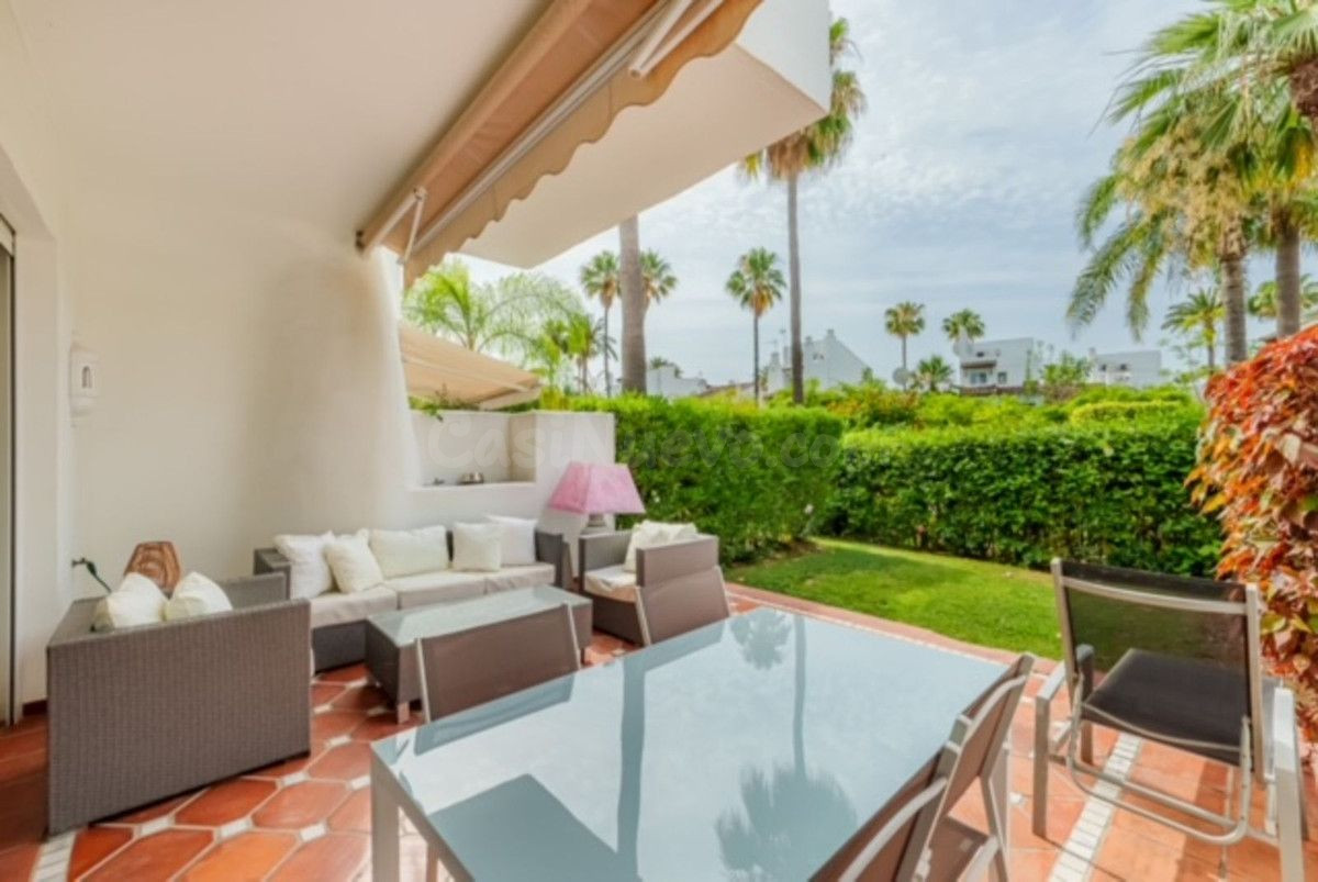 Casa 4 habitaciones 300m² en venta - Zona Las Mesas
