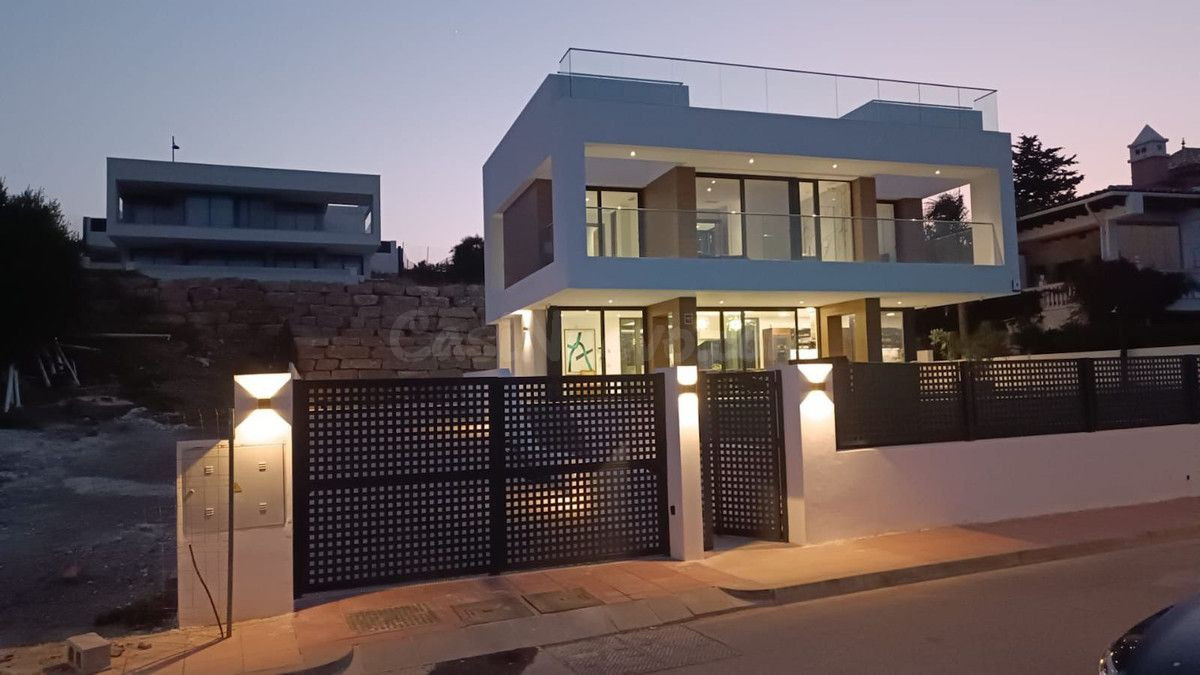 Villa 3 habitaciones 216m² en venta - Valle Romano Golf