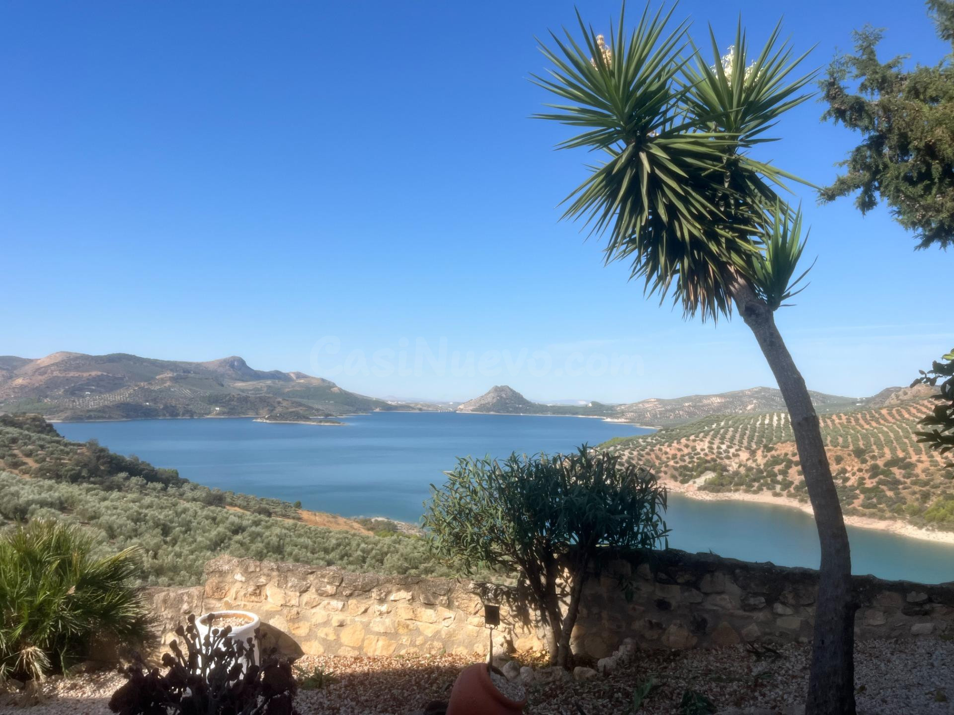Espectacular Cortijo en Iznajar con Vistas al Lago y Amplias - foto 2
