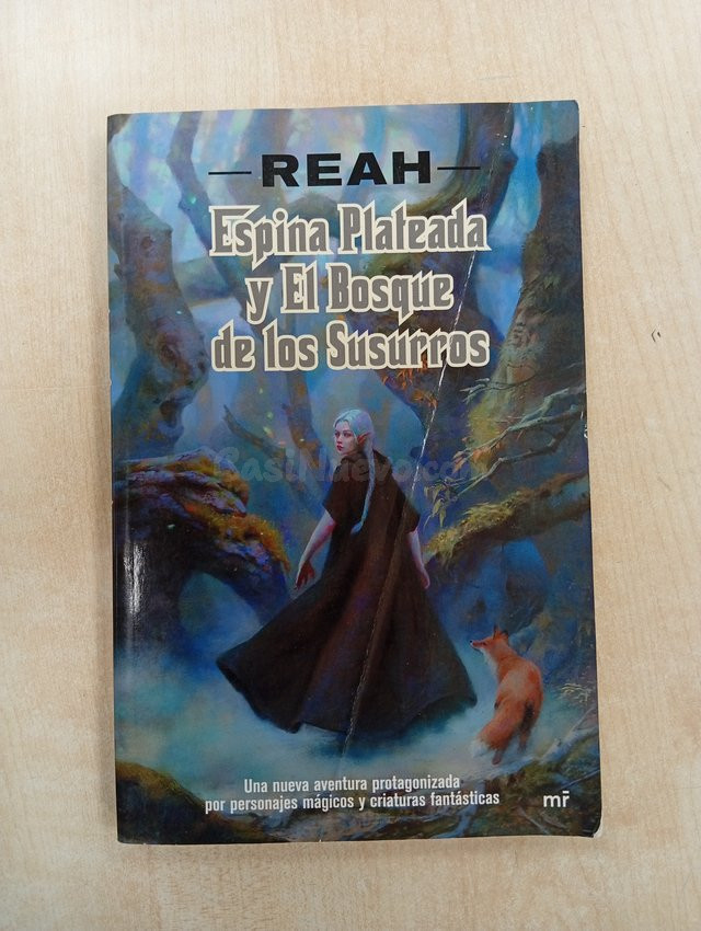 Libro de fantasía épica: misterio y magia en la naturaleza
