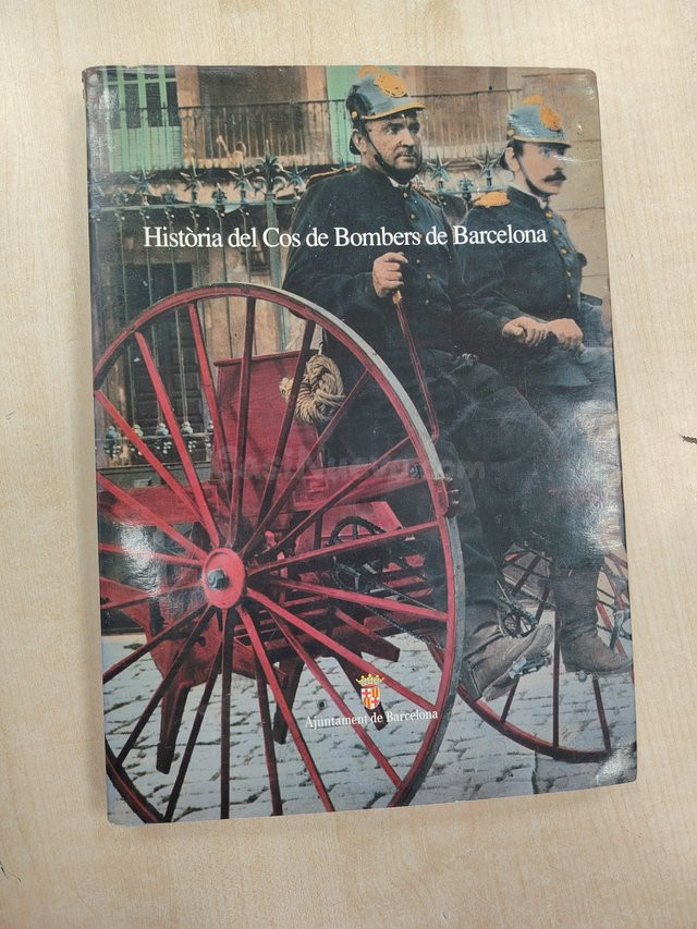 Uniforme histórico bomberos Barcelona Jesús Mestre (original 1970s)