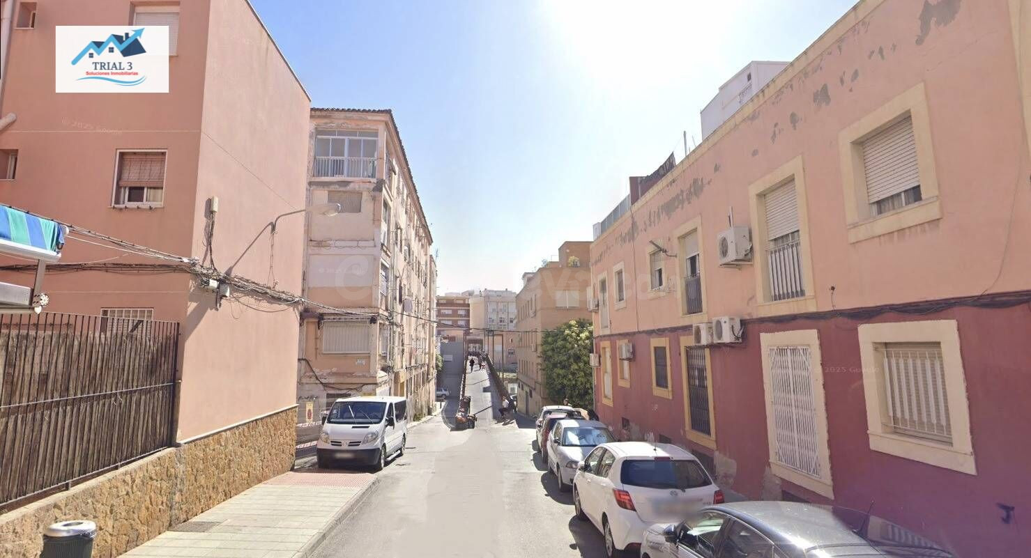 Venta piso en Almería
