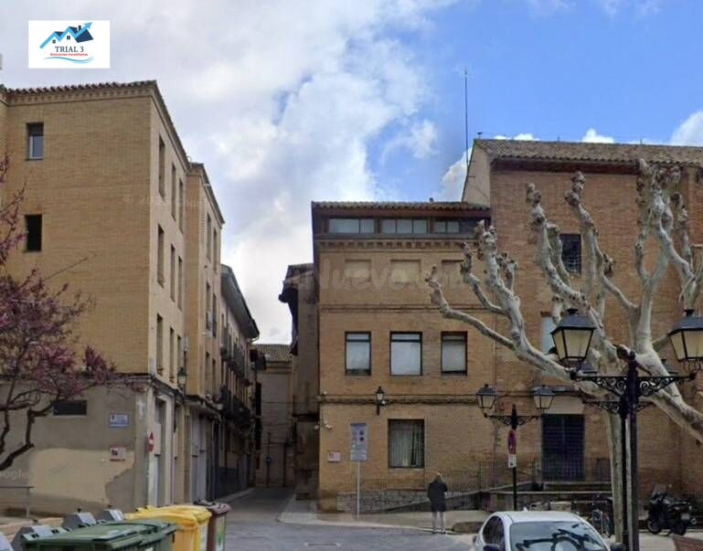 Venta de Piso en  Huesca