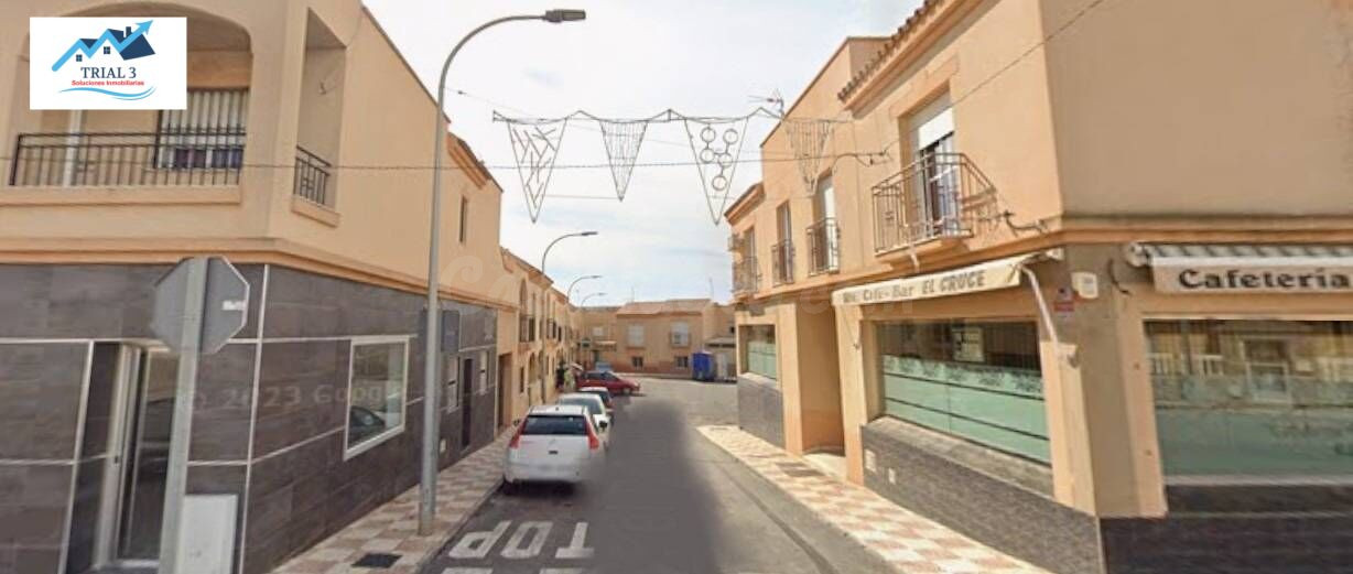 Venta de piso en Roquetas de Mar, Almería.