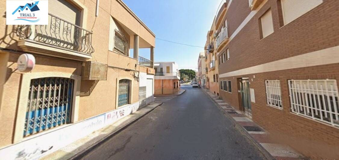 Venta de Piso en Roquetas de Mar (Almería).