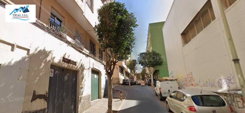 Venta de piso en Almería.