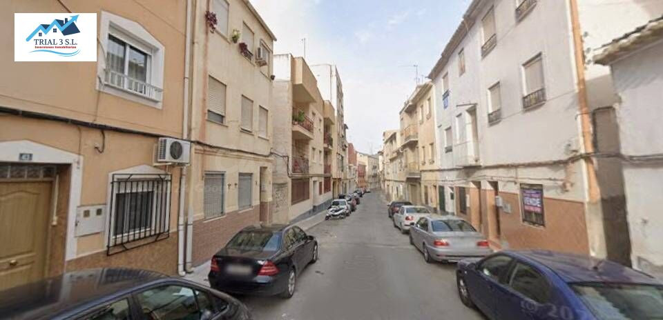 Venta de piso en Abaran , Murcia.