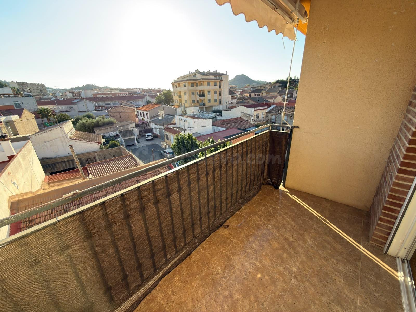 **PISO CON TERRAZA PRIVADA, GARAJE Y TRASTERO EN EL CAMPILLO – EL ESPARRAGAL**