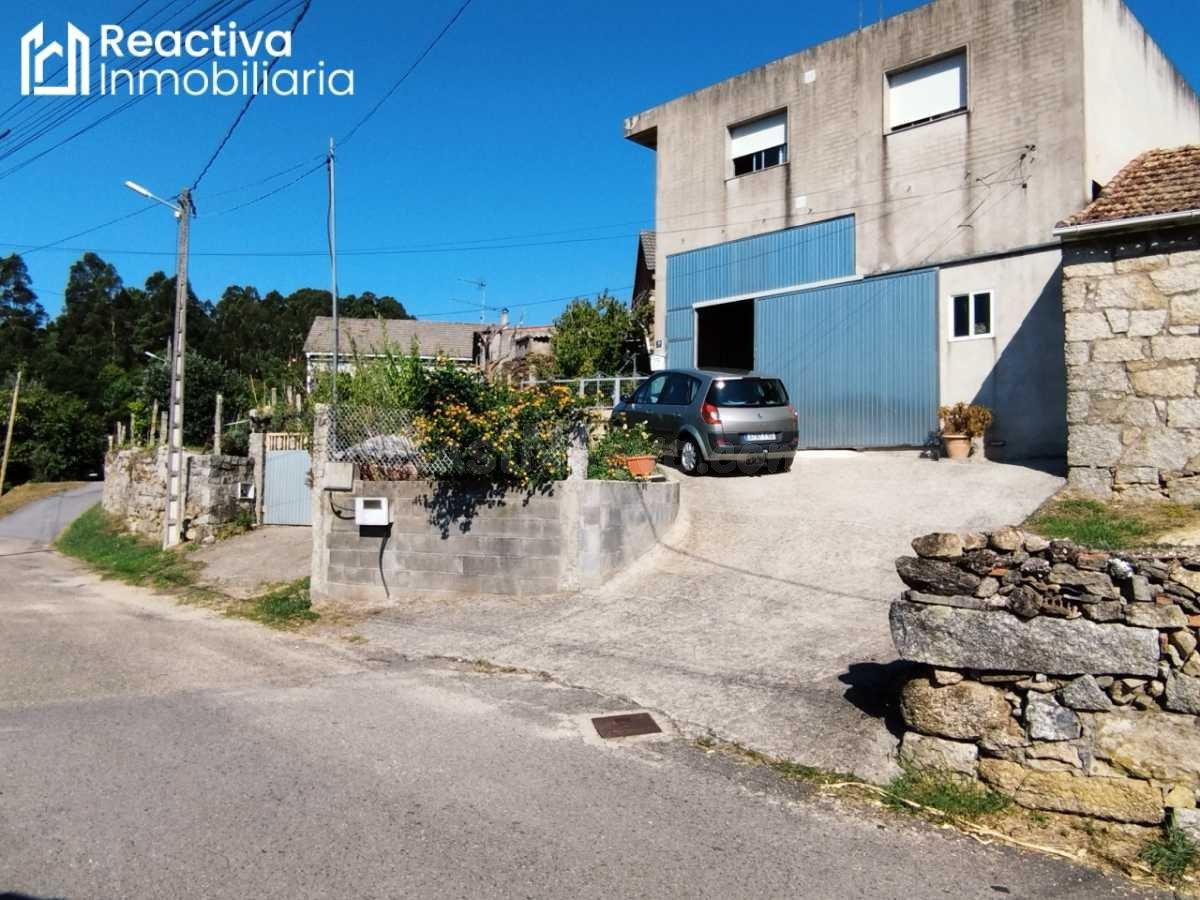Casa de 3 habitaciones con finca.