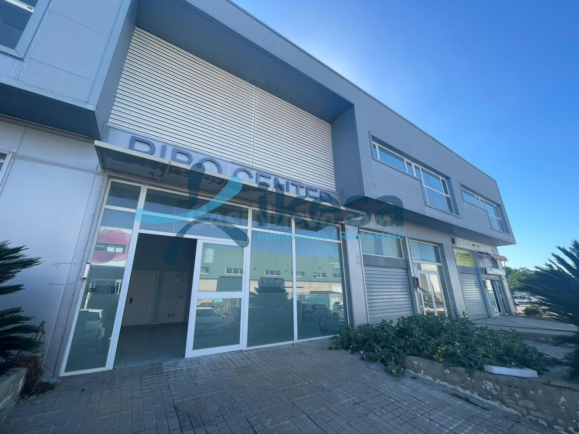 Venta de Oficina Dúplex en  P. Ind El Pibo, Bollullos de la Mitación - Sevilla