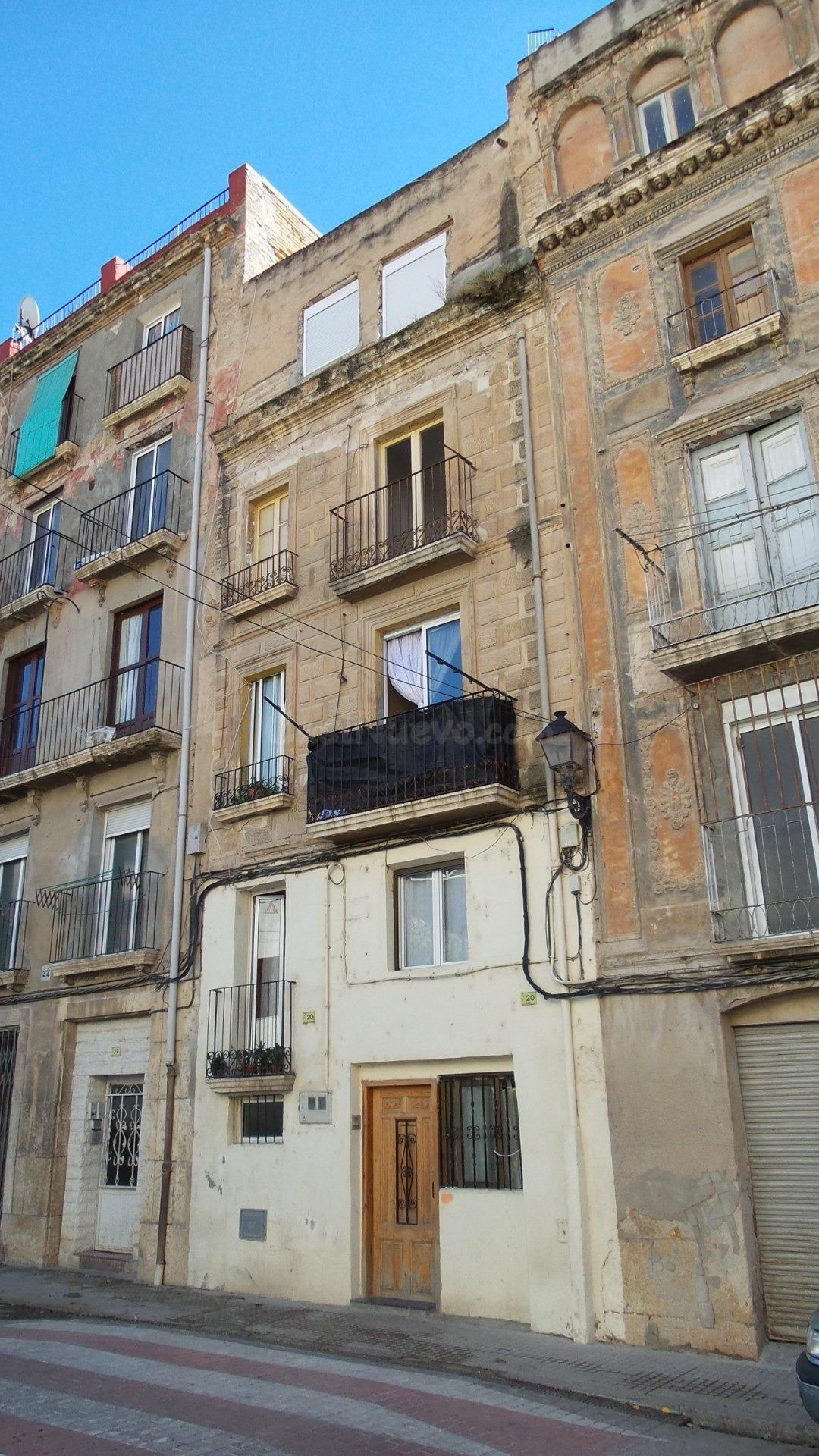 Se vende Piso en Tarragona Sin Posesión