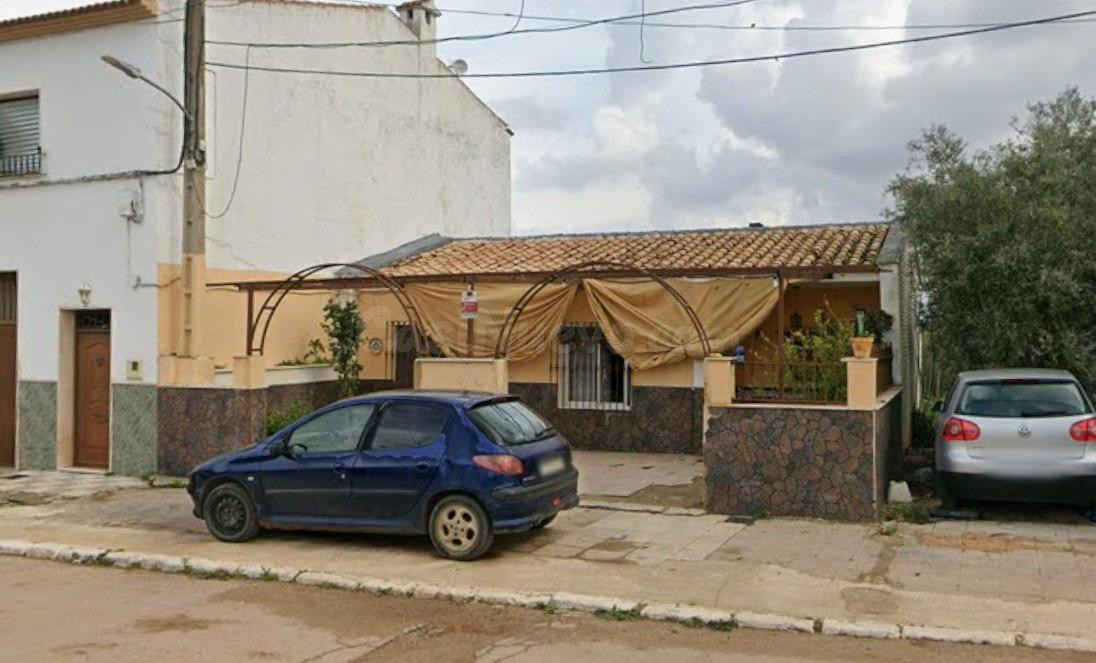 Venta de Casa adosada sin posesión (no visitable) en La Roda de Andalucía - Sevilla