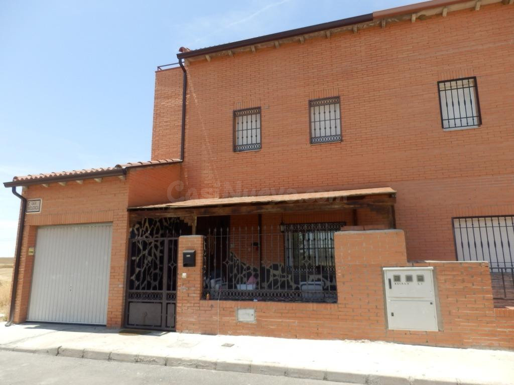 Venta de Adosado en la Provincia de Toledo Sin Posesión