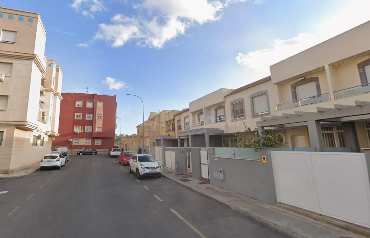Piso en venta en Huércal de Almería, Almería. Activo inmobiliario SIN POSESIÓN, NO SE PUEDE VISITAR