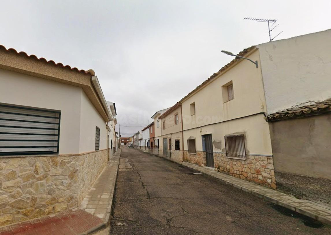 Unifamiliar en venta en Quintanar de la Orden (Toledo). Sin posesión (No visitable)