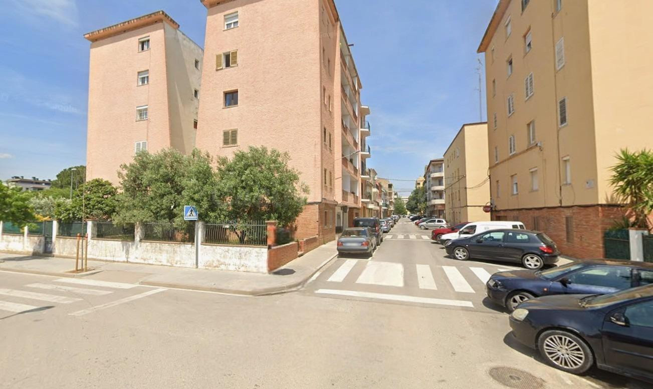 Piso en venta en Figueres (Girona). Sin posesión (No visitable)