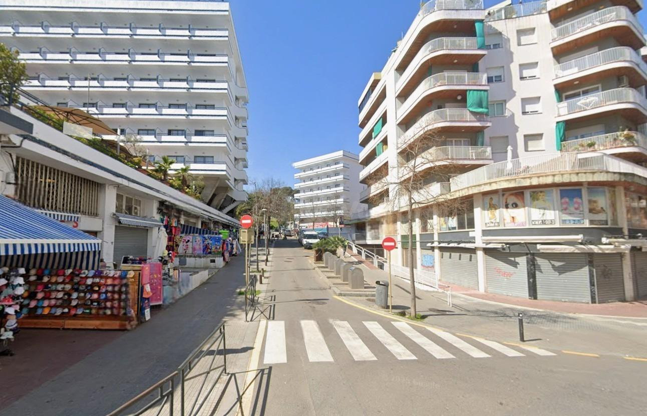 Piso en venta en Lloret de Mar (Girona). Sin posesión (No visitable)