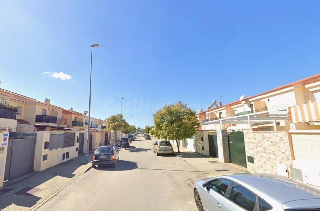 Adosado en venta en Jérez de la Frontera (Cádiz). Sin posesión (No visitable)