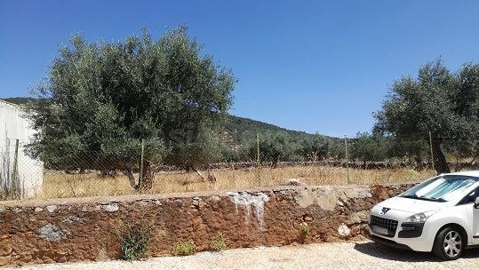 Suelo urbano en venta en Cañaveral de León (Huelva) – uso residencial y hotelero