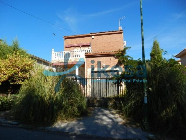 Venta de Casa Sin Posesión en la localidad de Casarrubios del Monte