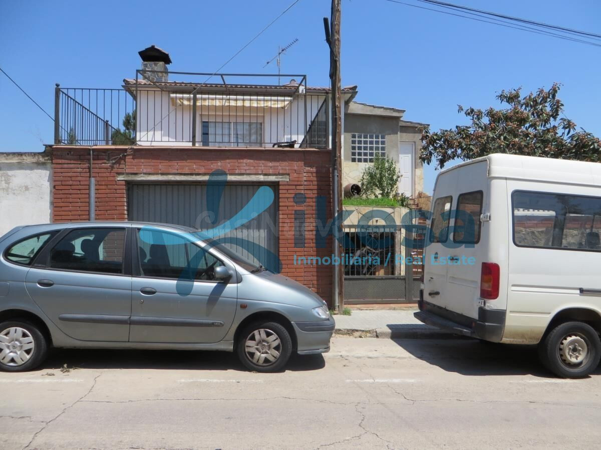 VENTA DE CASA ADOSADA EN LLIÇA D'AMUNT, BARCELONA. ACTIVO IN