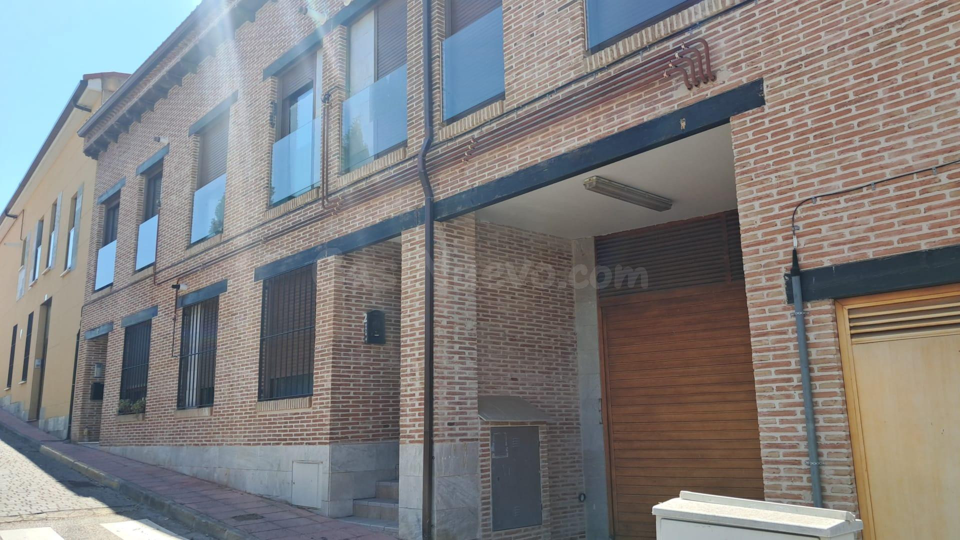 Venta de apartamento con garaje incluido en Valdeolmos-Alalpardo (Madrid)