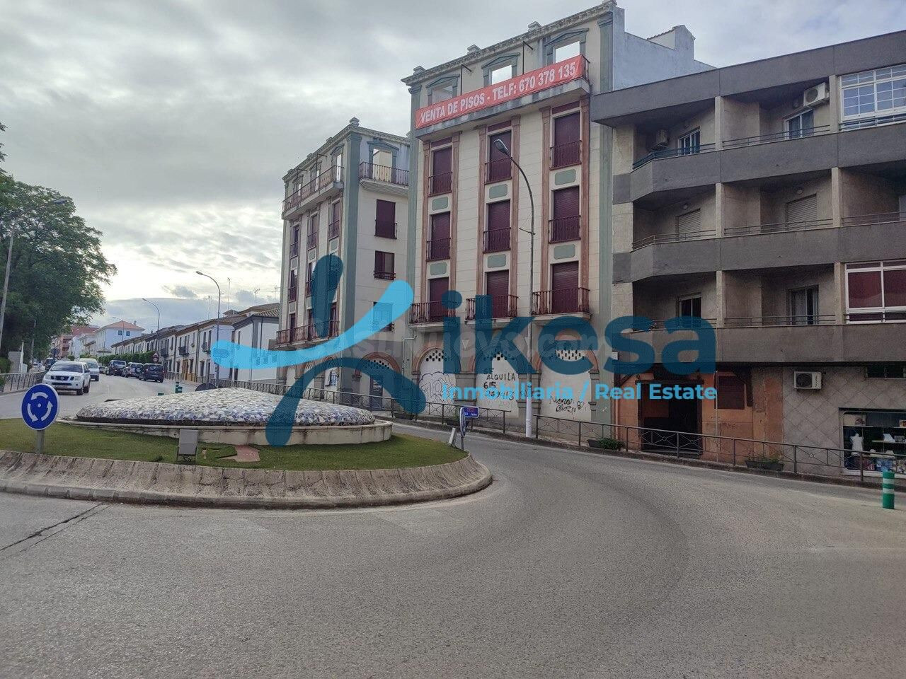 Venta de Local Comercial en Torredonjimeno, Jáne. - foto 3