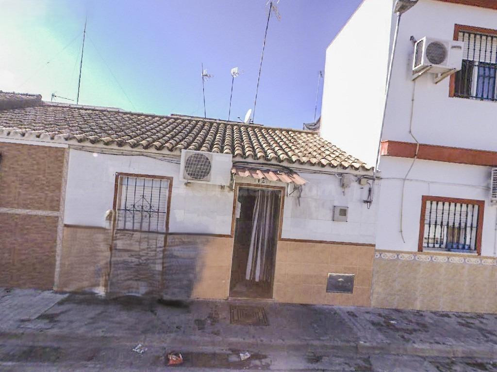 Venta (sin posesión) de Casa en Sevilla