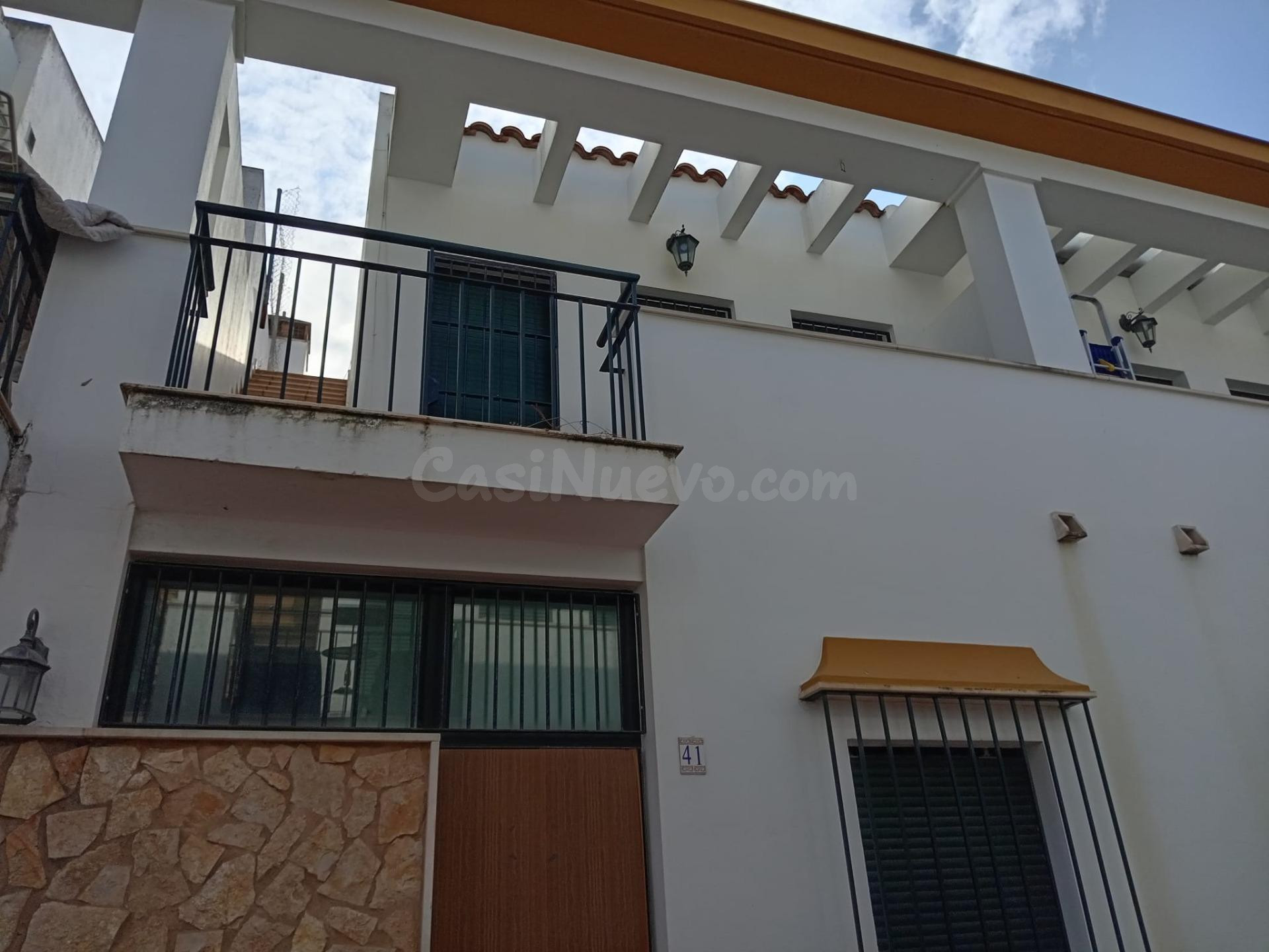 Venta de Casa Adosada en Isla Cristina, Huelva.