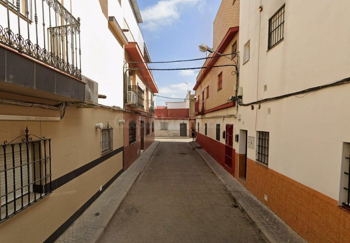 Adosado en Sevilla. Activo inmobiliario SIN POSESIÓN, NO SE PUEDE VISITAR
